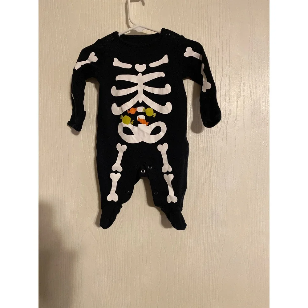 Carters Just One You Baby Skeleton Halloween Candy Footed Sleeper Black 3M 0438